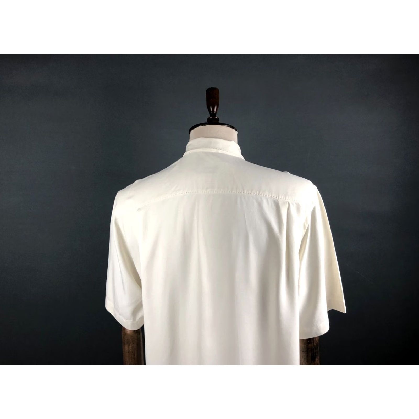 Tommy Bahama Tommy Bahama Shirt Mens M Ivory Silk Short Sleeve Button-Up Camp Collar Pocket Casual Regular Fit Size US M / EU 48-50 / 2 - 4 Thumbnail