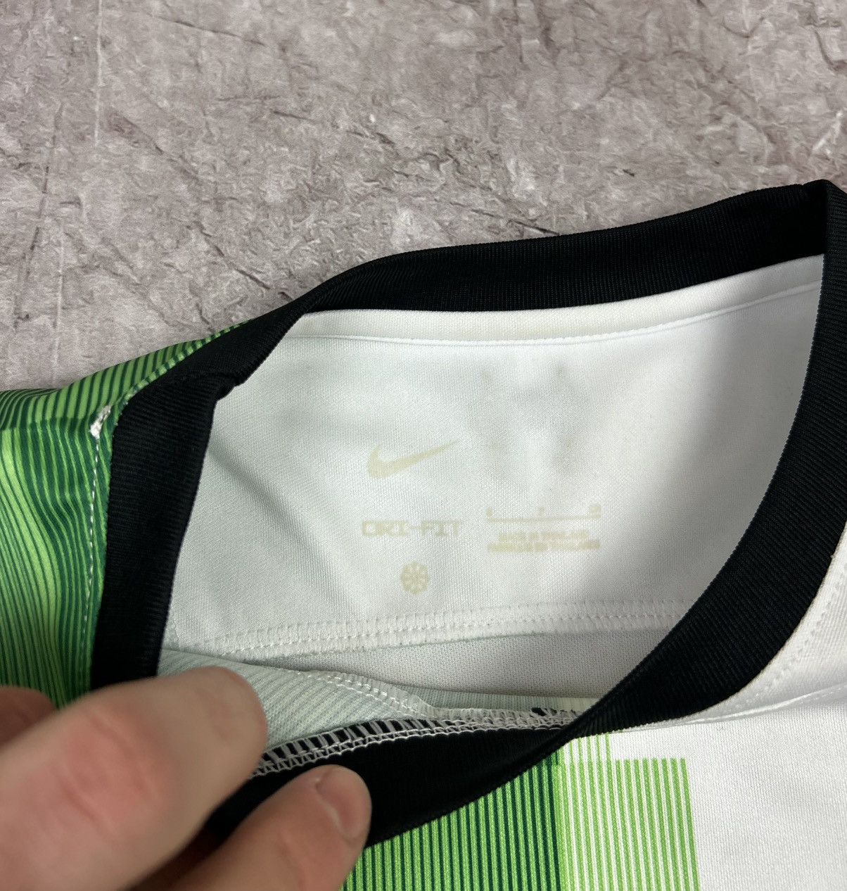 Nike LIVERPOOL NIKE 2023/2024 1 FOOTBALL THIRD JERSEY #9 DARWIN Size US S / EU 44-46 / 1 - 11 Thumbnail