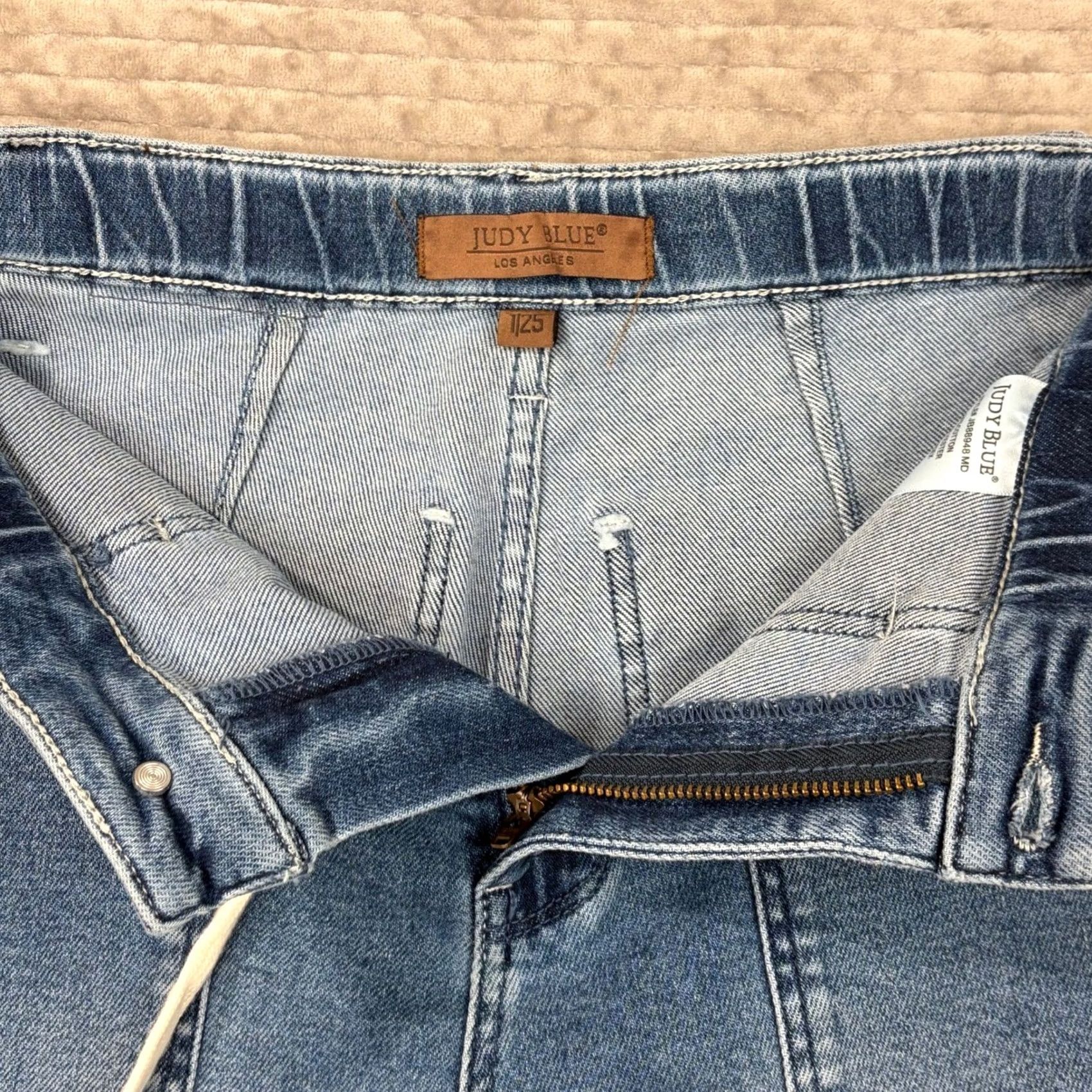 Denime Judy Blue Jogger Jeans - Light Wash Ankle Size 42" / US 20 - 6 Thumbnail