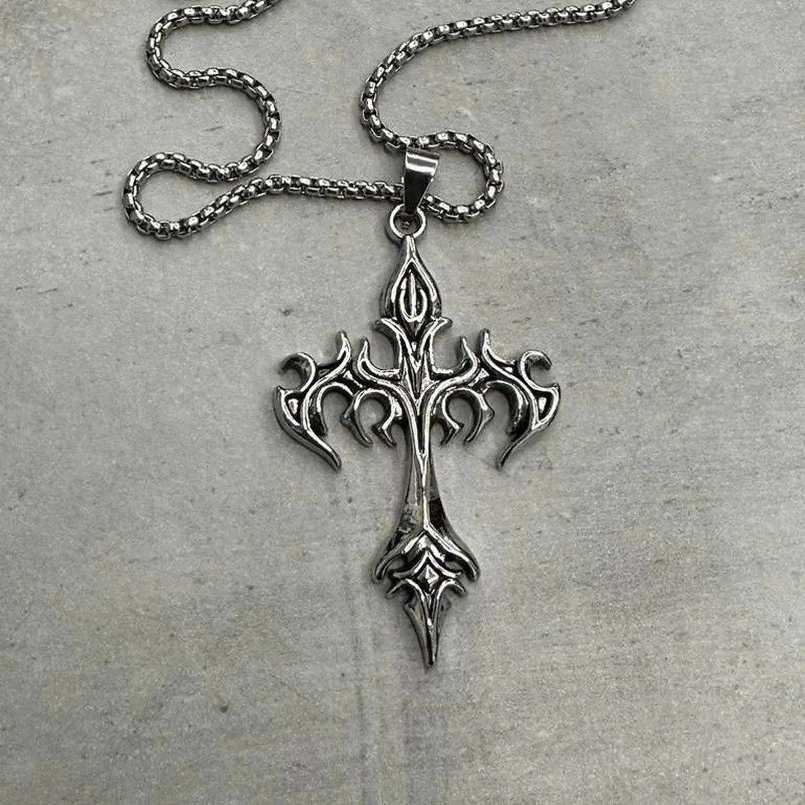 Vintage Y2k Gothic Cross Necklace Chain in Stainless Steel Vintage Size ONE SIZE - 1 Thumbnail