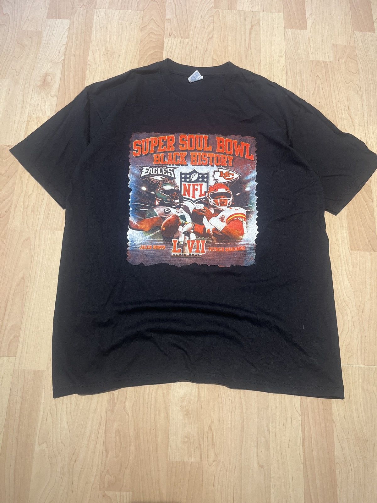NFL × Vintage Vintage Super Bowl Black History Eagles Chiefs tee Size US XL / EU 56 / 4 - 1 Thumbnail