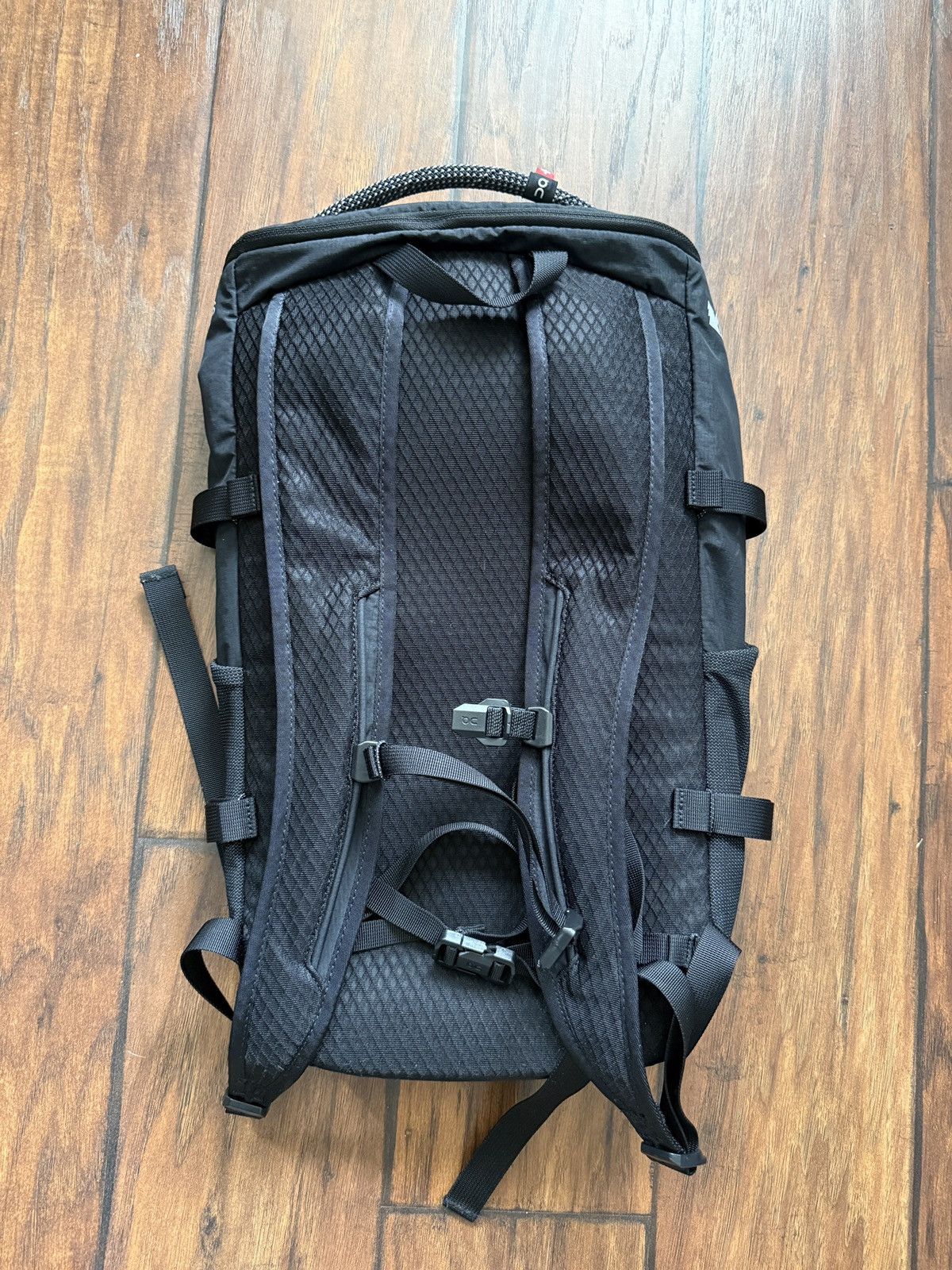 On BEAMS REI Co-op Speed Pack 18L Backpack Rucksack Black