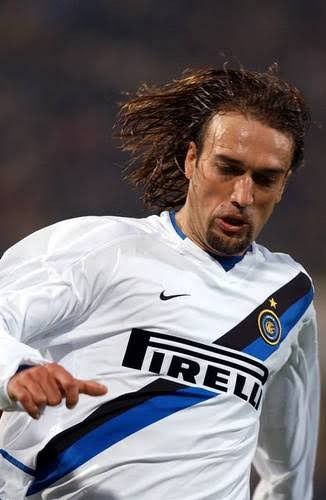 Nike Inter milan away 2002/2003 batistuta jersey football Size US S / EU 44-46 / 1 - 15 Thumbnail