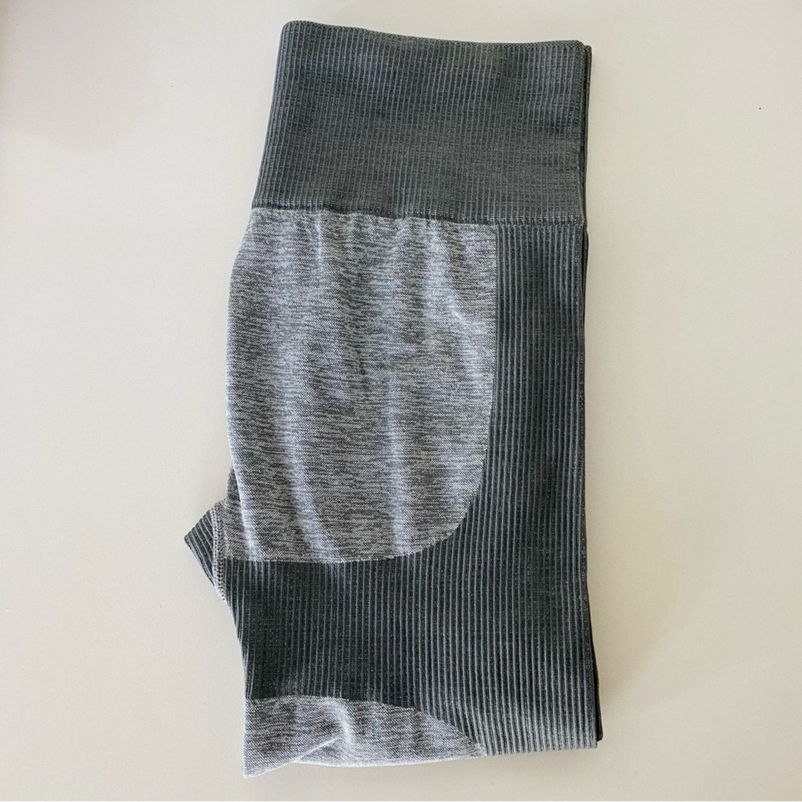 Nordstrom NEW Light Dark Grey Colorblock Stripe Knit High Rise Legging Size 26" / US 2 / IT 38 - 3 Thumbnail