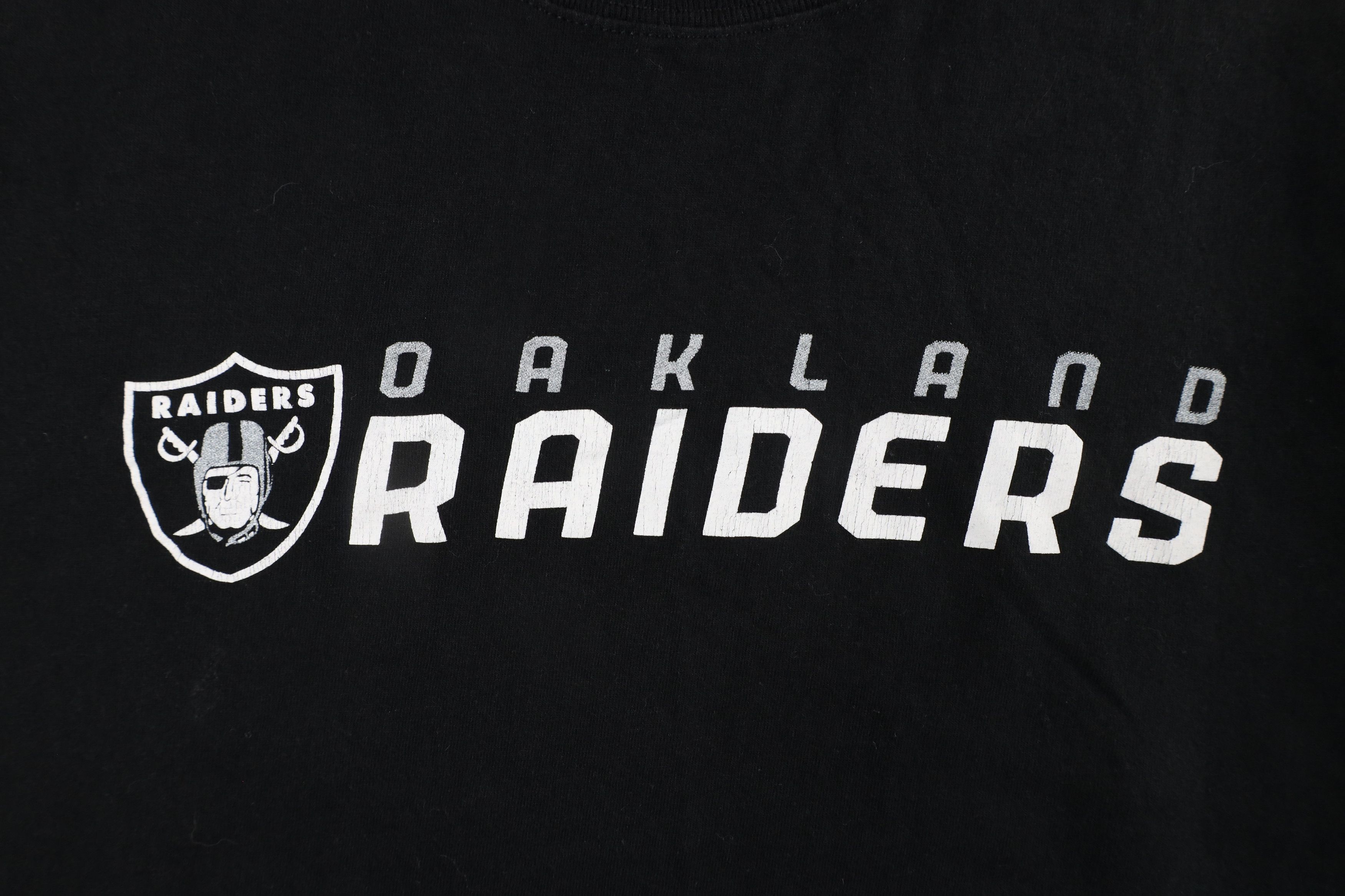 Reebok × Vintage Vintage Reebok Out Oakland Raiders Football T-Shirt Black Size US XL / EU 56 / 4 - 4 Thumbnail