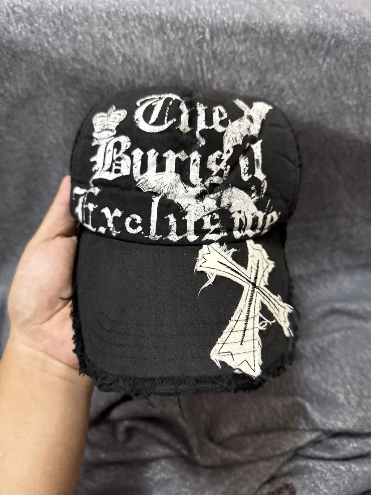 If Six Was Nine × Japanese Brand × Le Grande Bleu (L.G.B.) Japanese Crosses Poem Trucker Hats Size ONE SIZE - 1 Thumbnail