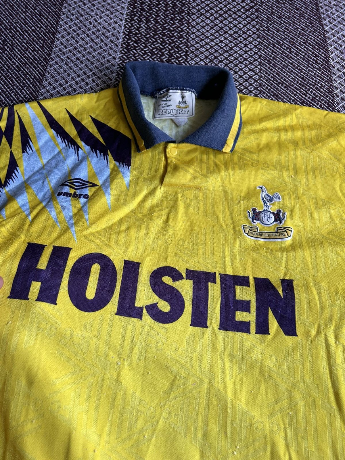 Umbro Umbro Vintage Tottenham Hotspurs FC 1991-95 Football Jersey Size US M / EU 48-50 / 2 - 6 Thumbnail