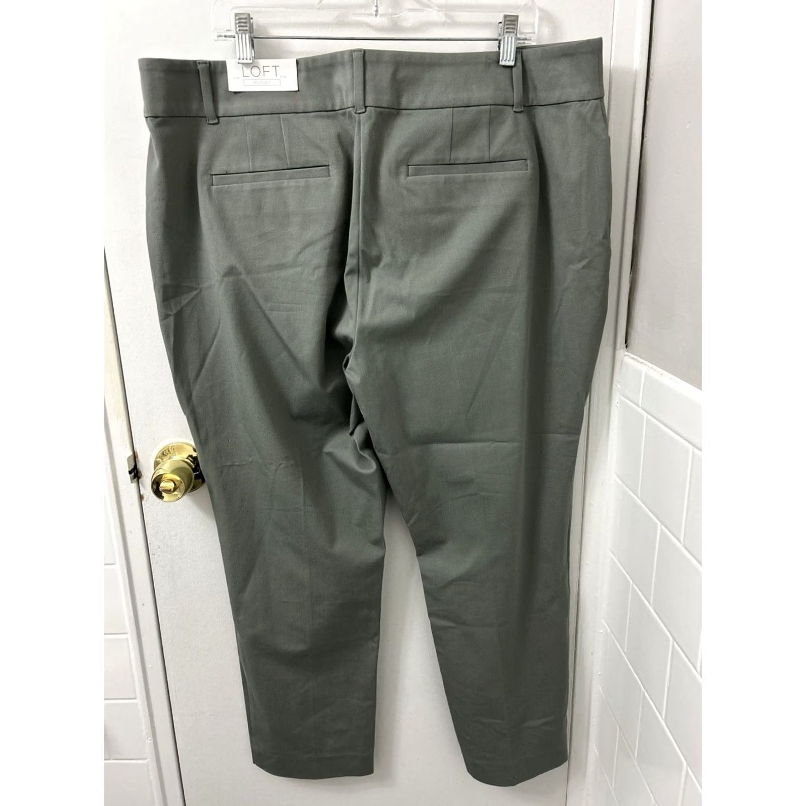 Loft LOFT Outlet Curvy Pants 18 Green Sutton Skinny Ankle Mid Rise Slim Stretch Wrinkle Resistant Zip Button Size 40" / US 18 - 6 Thumbnail