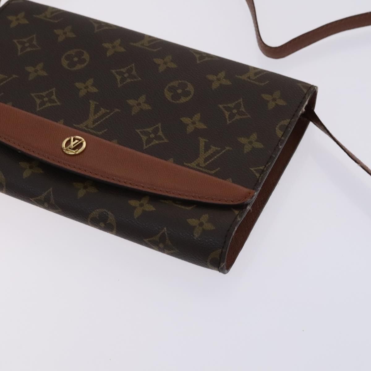 Louis Vuitton LOUIS VUITTON Monogram Bordeaux 27 Shoulder Bag M51797 Size ONE SIZE - 8 Thumbnail