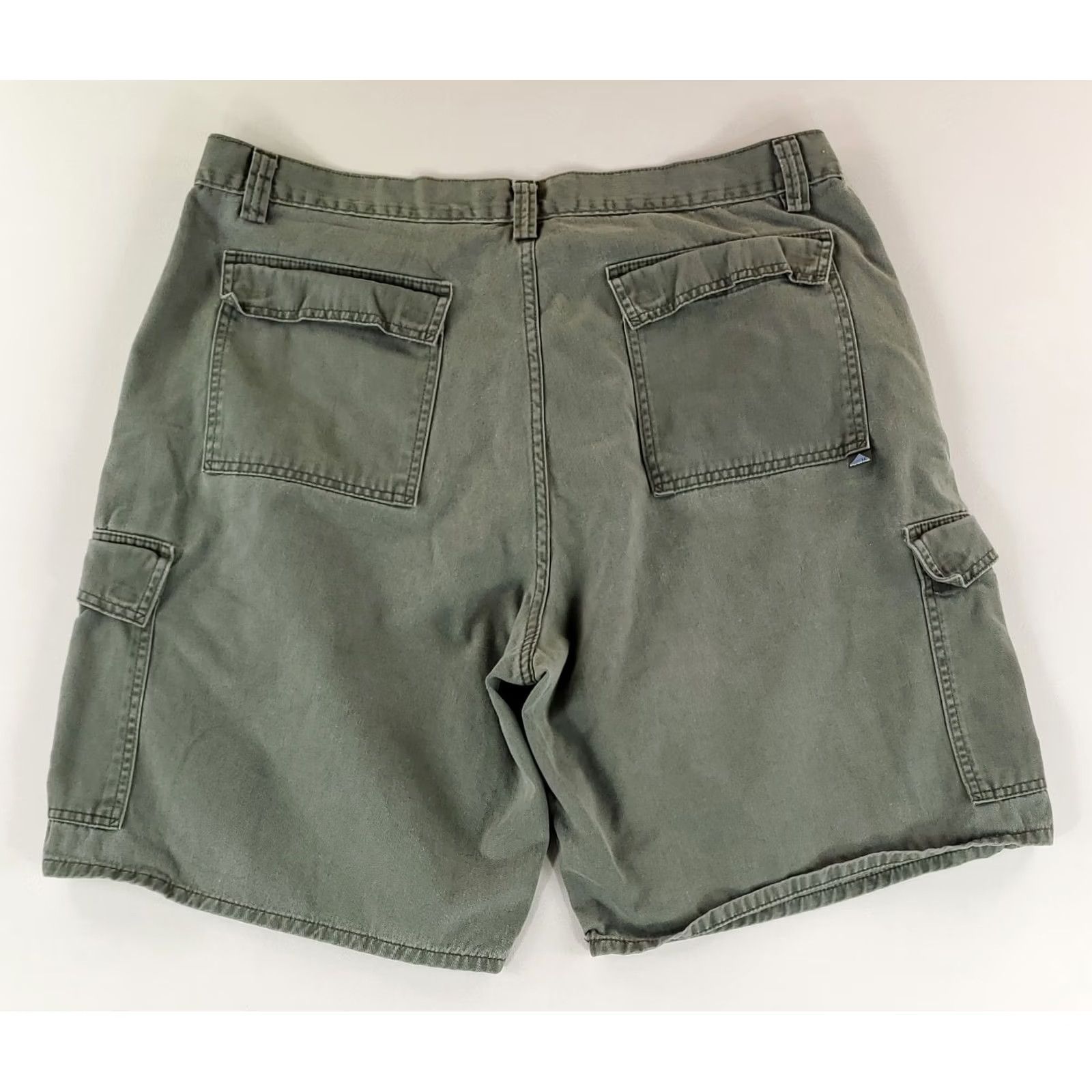 Levi's VINTAGE Levi's Shorts Cargo Silvertab VTG Y2K Green 10 Inch Inseam Mens 40 Size US 40 / EU 56 - 7 Thumbnail