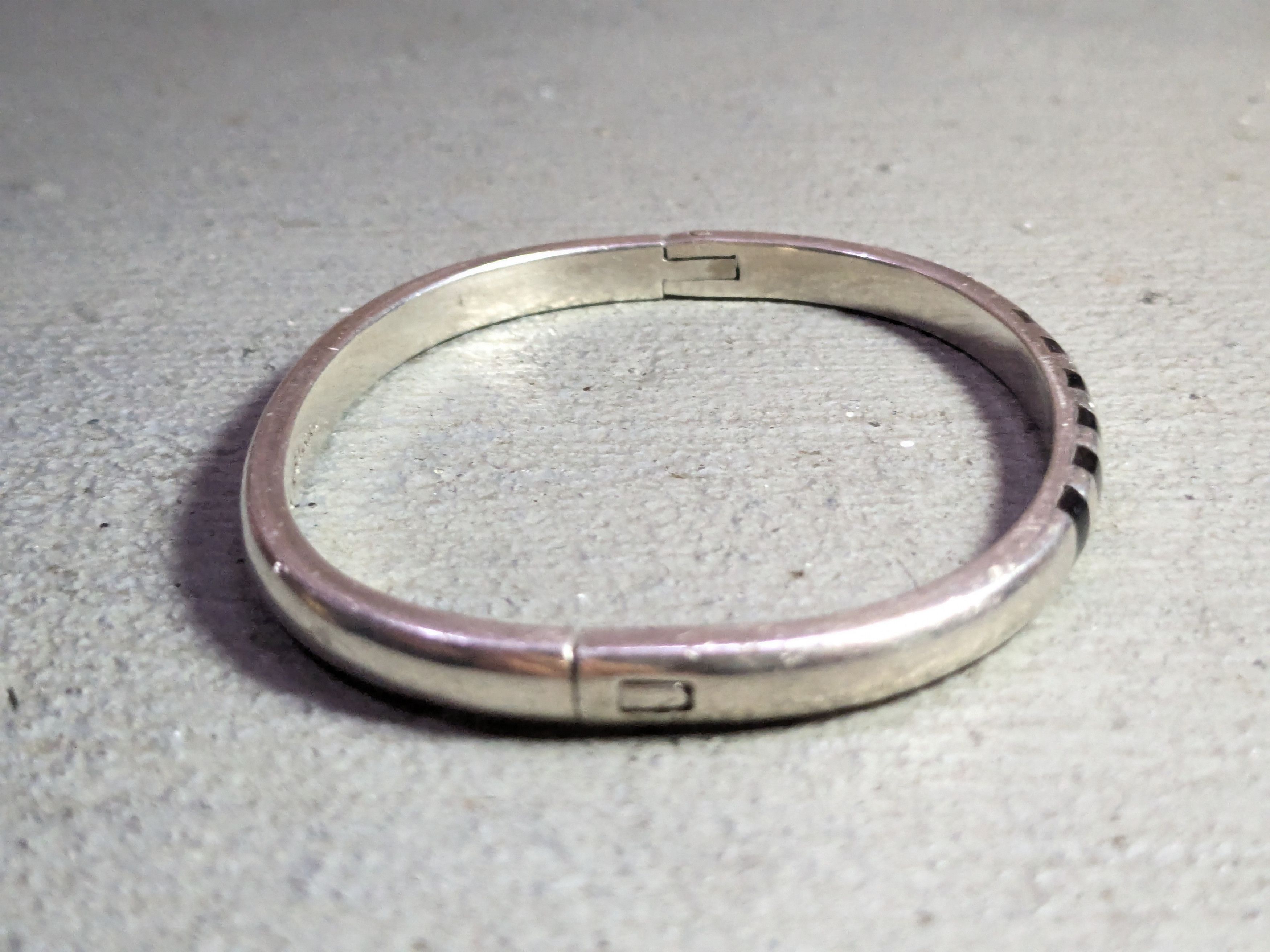 Jewelry Vintage Sterling Silver Bracelet Black Onyx Inlay Taxco Size ONE SIZE - 5 Thumbnail