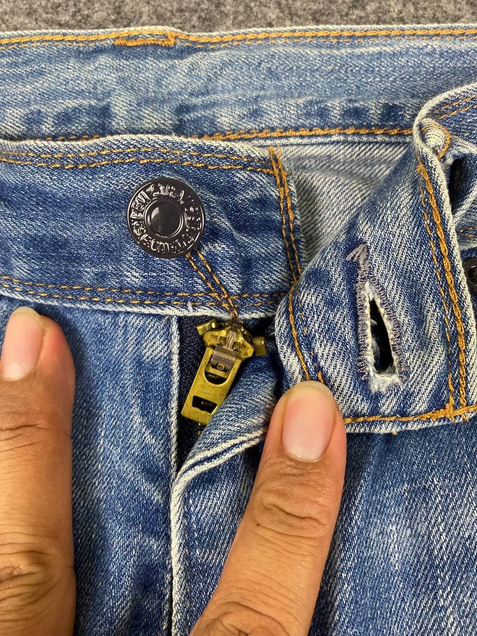 Levi's levis 504 uneven faded distressed denim Size US 32 / EU 48 - 10 Thumbnail