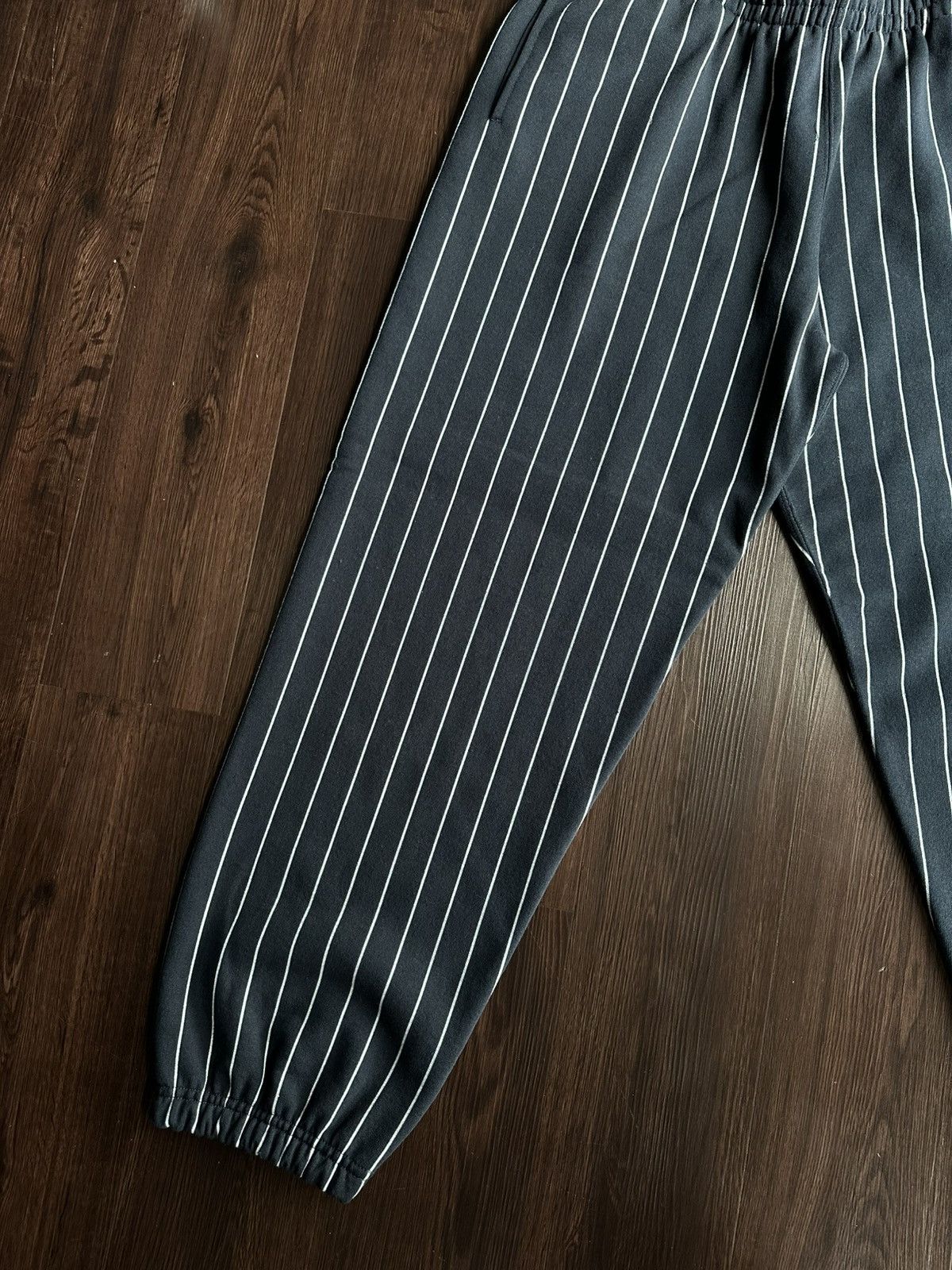 Supreme Supreme Devil S Logo Pinstripe Sweatpants Size Large Size US 34 / EU 50 - 2 Thumbnail