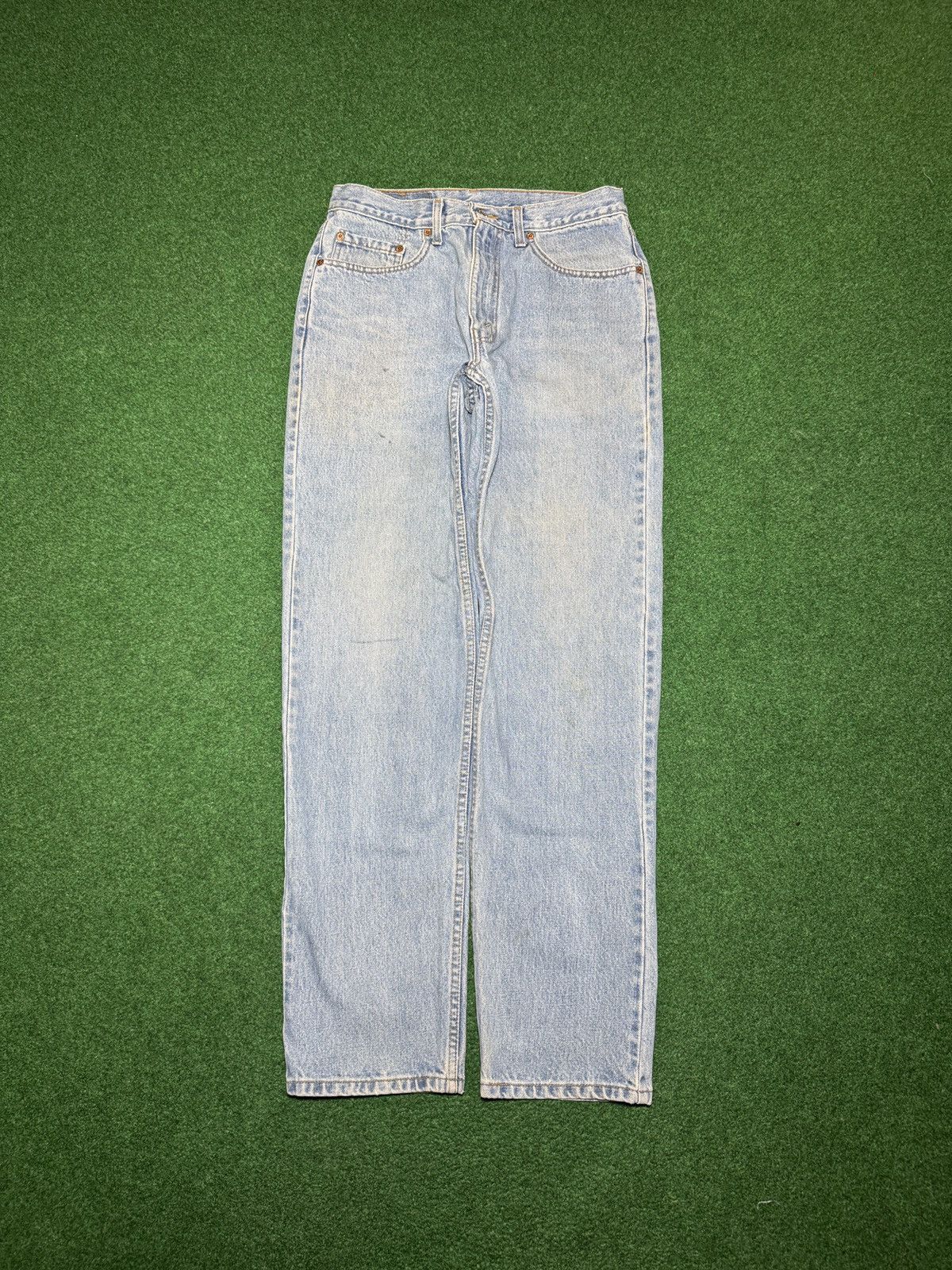 Levi's Vintage Clothing Vintage Levi’s 550 Relaxed Light Wash 32x34 Grunge Jeans Size US 32 / EU 48 - 3 Thumbnail
