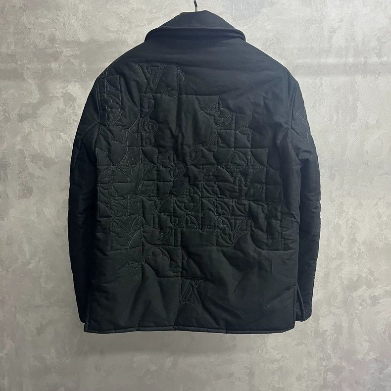 Louis Vuitton LOUIS VUITTON Black solid logo zip-up long-sleeve jacket 25 Size US M / EU 48-50 / 2 - 2 Thumbnail