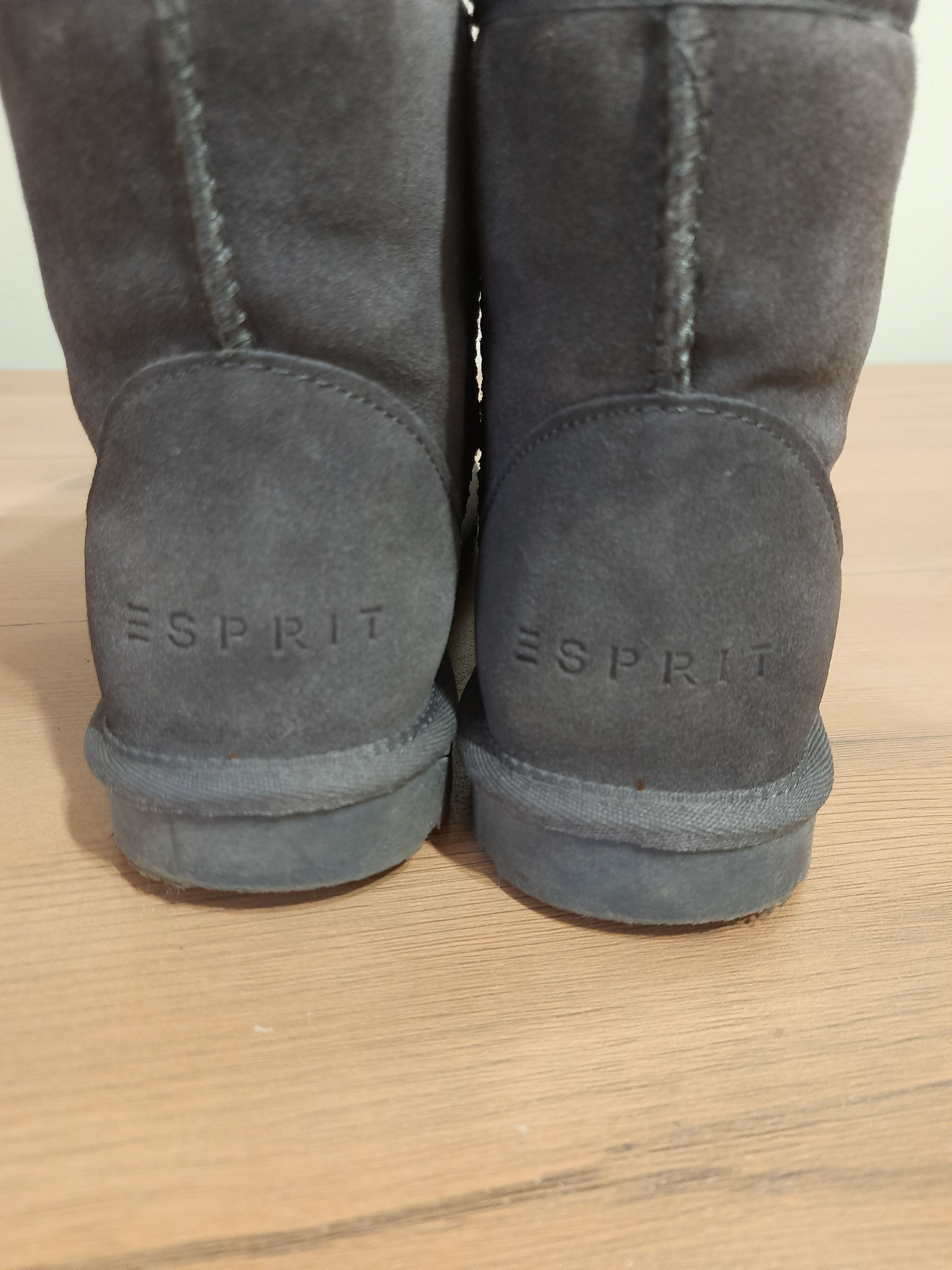 Esprit Classic Mini Suede Y2k Ankle Boots Like Uggs Size US 9 / IT 39 - 4 Thumbnail