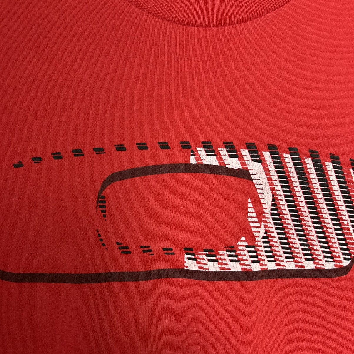 Oakley Vintage Oakley Softwear Big logo streetwear y2k tee Size US M / EU 48-50 / 2 - 3 Thumbnail