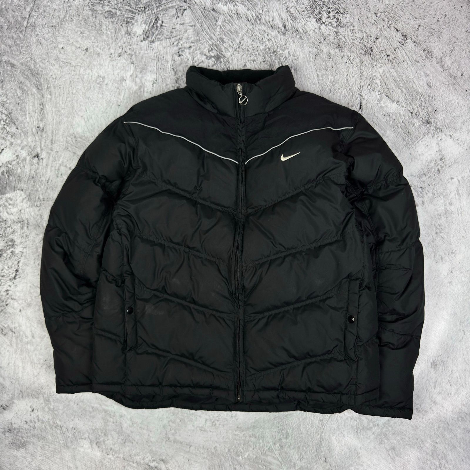Nike Nike Womens Black White Swoosh Duck Down Puffer Jacket Large Size L / US 10 / IT 46 - 2 Thumbnail