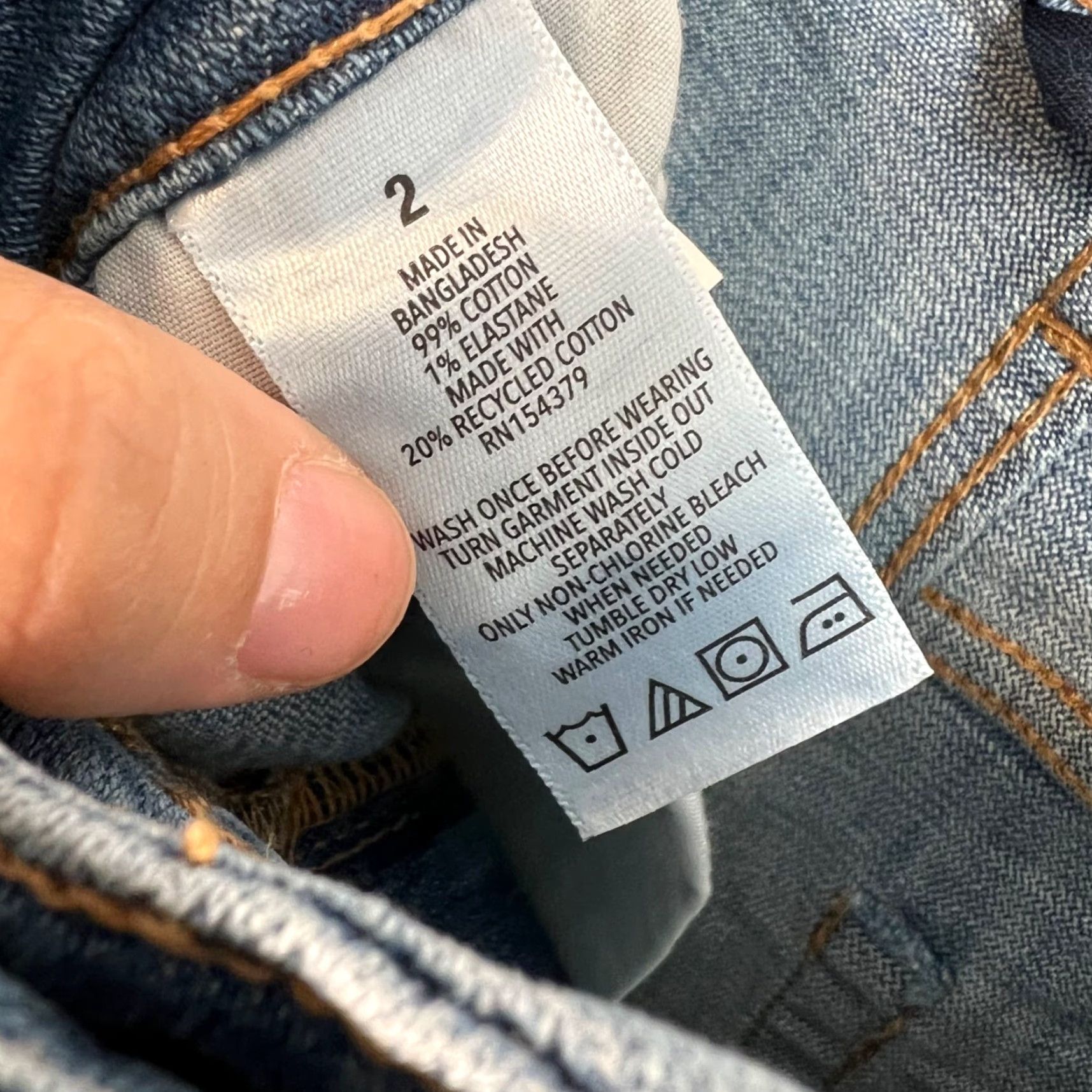 Vintage Aéropostale Womens Size 2 High Rise Curvy Midi Stretch Denim Shorts Blue NEW! Size 26" / US 2 / IT 38 - 4 Thumbnail