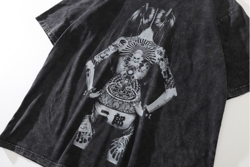 Japanese Brand × Vintage Yakuza girl Printed Vintage T Shirt Size US XL / EU 56 / 4 - 2 Thumbnail