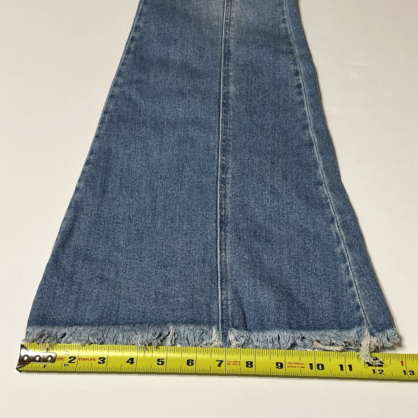 Vintage KanCan Jeans Front Seam High Rise Raw Hem Flare Jeans Women’s 28x31 Blue Size 28" / US 6 / IT 42 - 7 Thumbnail