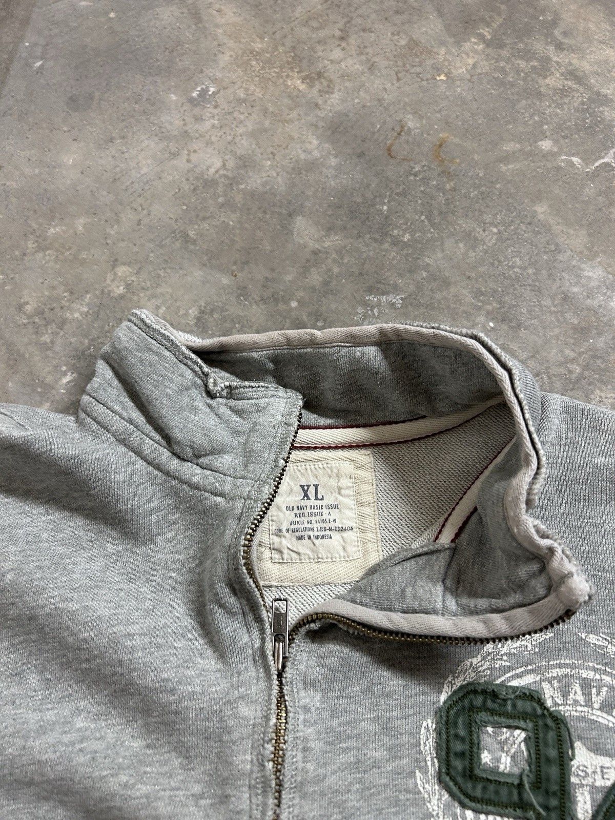 Old Navy OLD NAVY VTG Y2K Crewneck Sweatshirt Pullover XL Size US XL / EU 56 / 4 - 5 Thumbnail