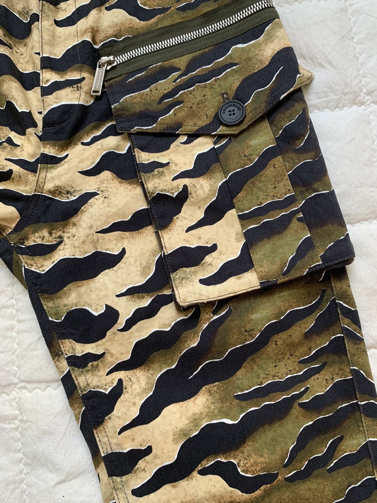 Dsquared2 SS20 Dsquared2 Camo Tiger Stripe Military Cargo Pant Size US 34 / EU 50 - 15 Thumbnail