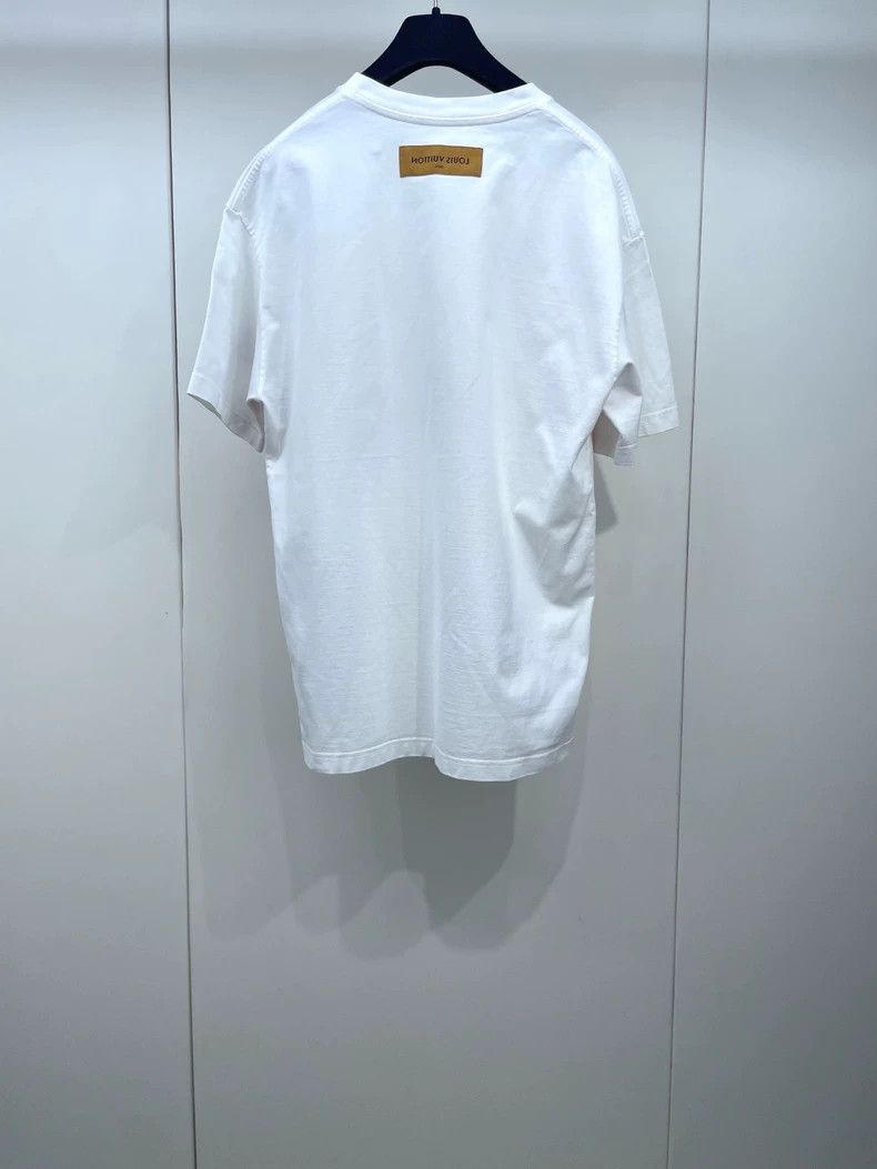 Louis Vuitton Louis Vuitton White monogrammed graffiti short sleeve T-shi Size US M / EU 48-50 / 2 - 2 Thumbnail