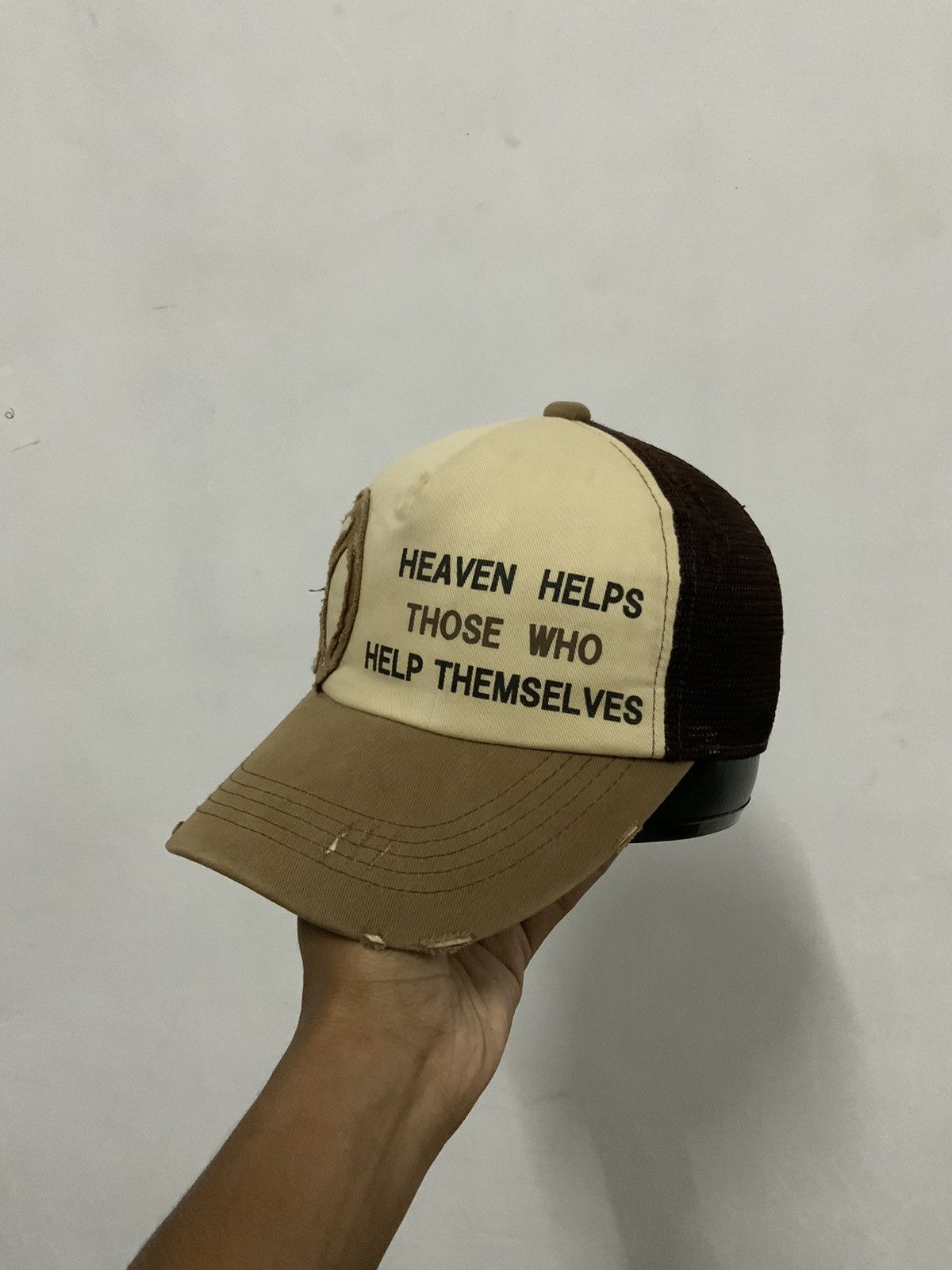 Japanese Brand Peace Heaven Distressed Trucker Hat Size ONE SIZE - 2 Thumbnail
