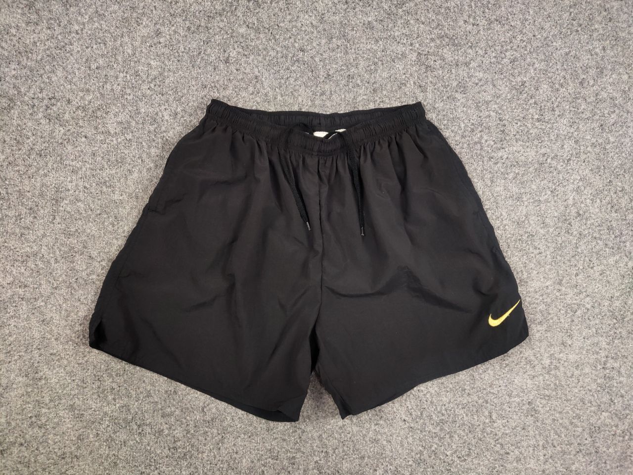 Nike Vintage 90's Nike Big Swoosh Black Nylon Light Shorts Size US 34 / EU 50 - 9 Thumbnail