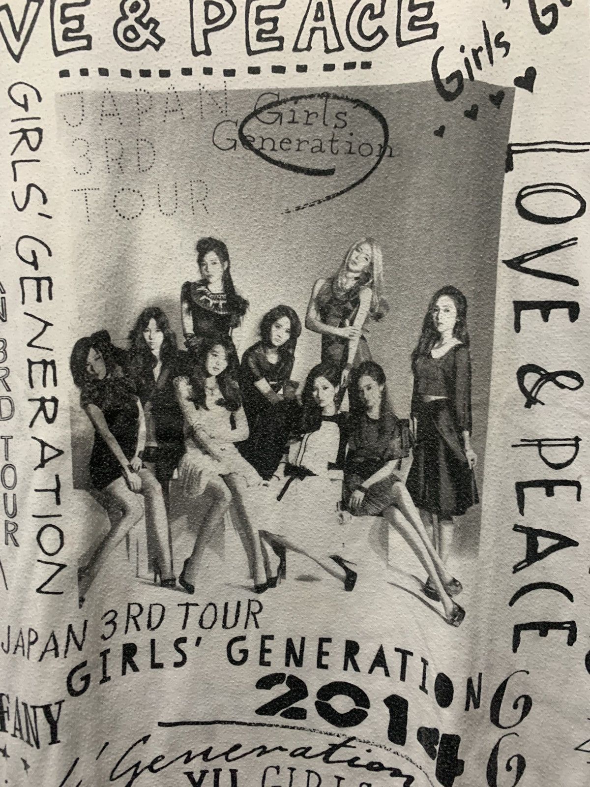 Japanese Brand Rare Girls Generation All Over Print Shirt Size US L / EU 52-54 / 3 - 5 Thumbnail