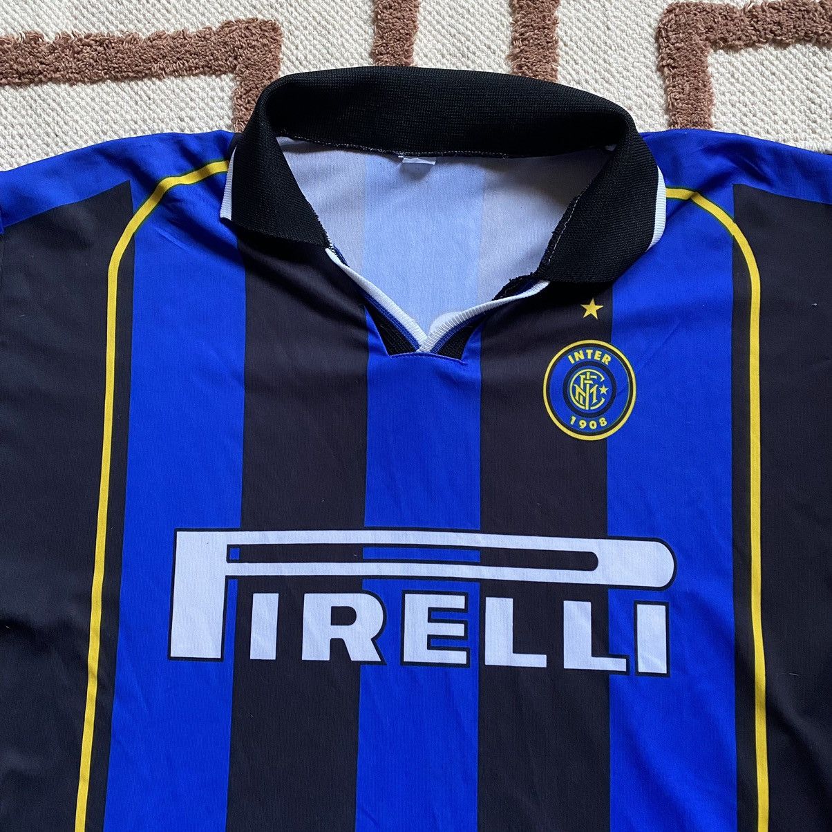 Pirelli VINTAGE INTER MILAN PIRELLI DRILL RECOBA 20 JERSEY Size US L / EU 52-54 / 3 - 3 Thumbnail