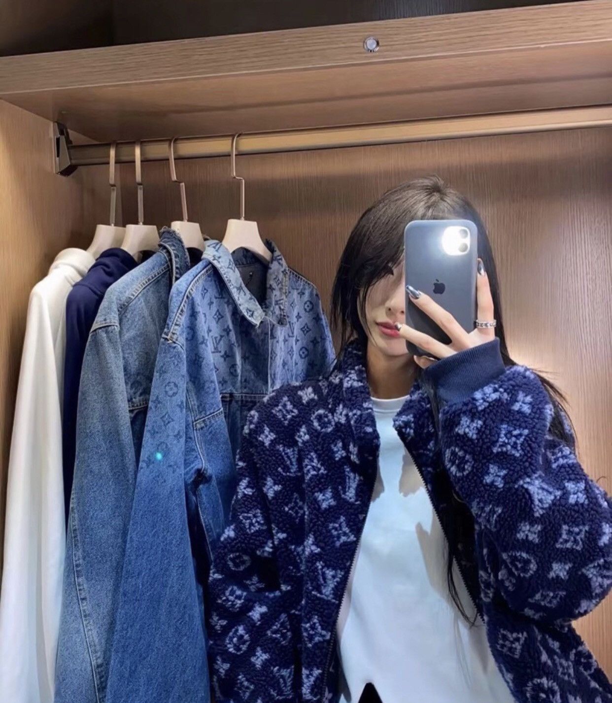 Louis Vuitton Louis Vuitton Blue floral printed teddy jacket 2412- Size US M / EU 48-50 / 2 - 3 Thumbnail
