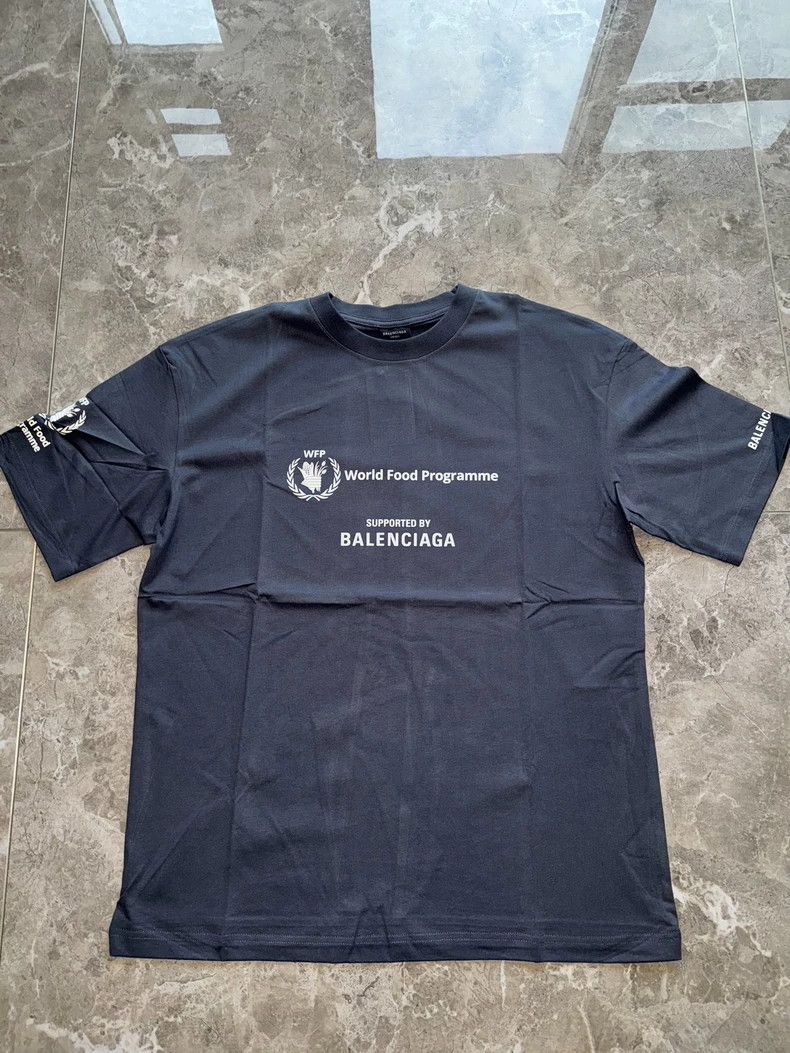 Balenciaga Balenciaga WFP Letter Print Crew Neck Pullover Fitted Short Size US M / EU 48-50 / 2 - 1 Thumbnail
