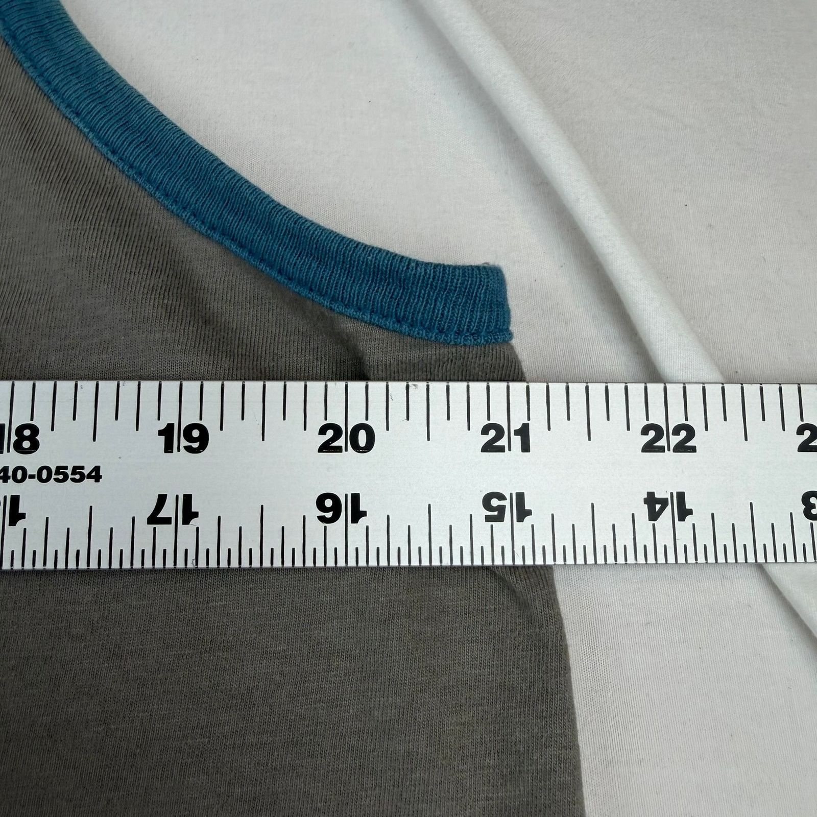Oakley Vintage Oakley Tank Top Gray Blue Trim Men's Size Large Size US L / EU 52-54 / 3 - 4 Thumbnail