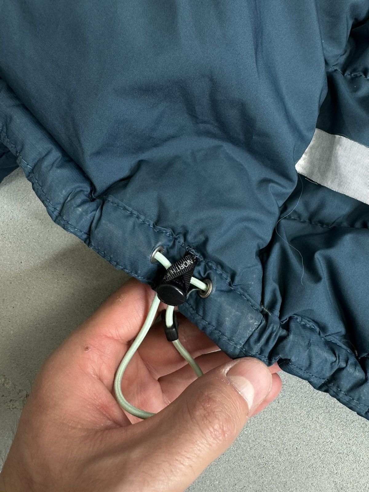 The North Face The North Face Nuptse 700 Puffer Down Jacket Vintage Size M / US 6-8 / IT 42-44 - 8 Thumbnail