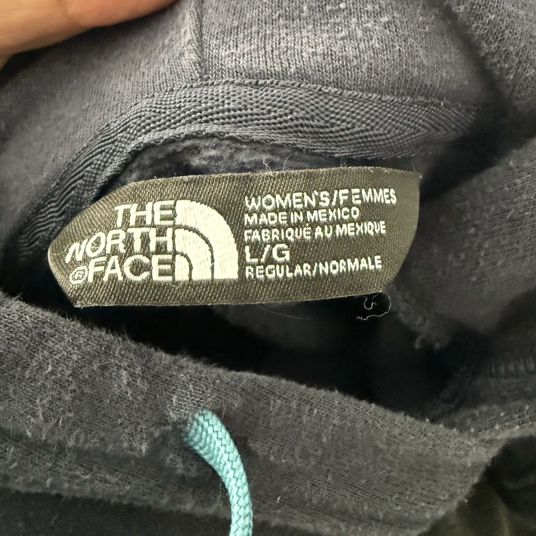 The North Face The North Face Hoodie Womens Large Blue Pullover NF0A3VHZ Kangaroo Logo NF0A3VHZ Size L / US 10 / IT 46 - 2 Thumbnail