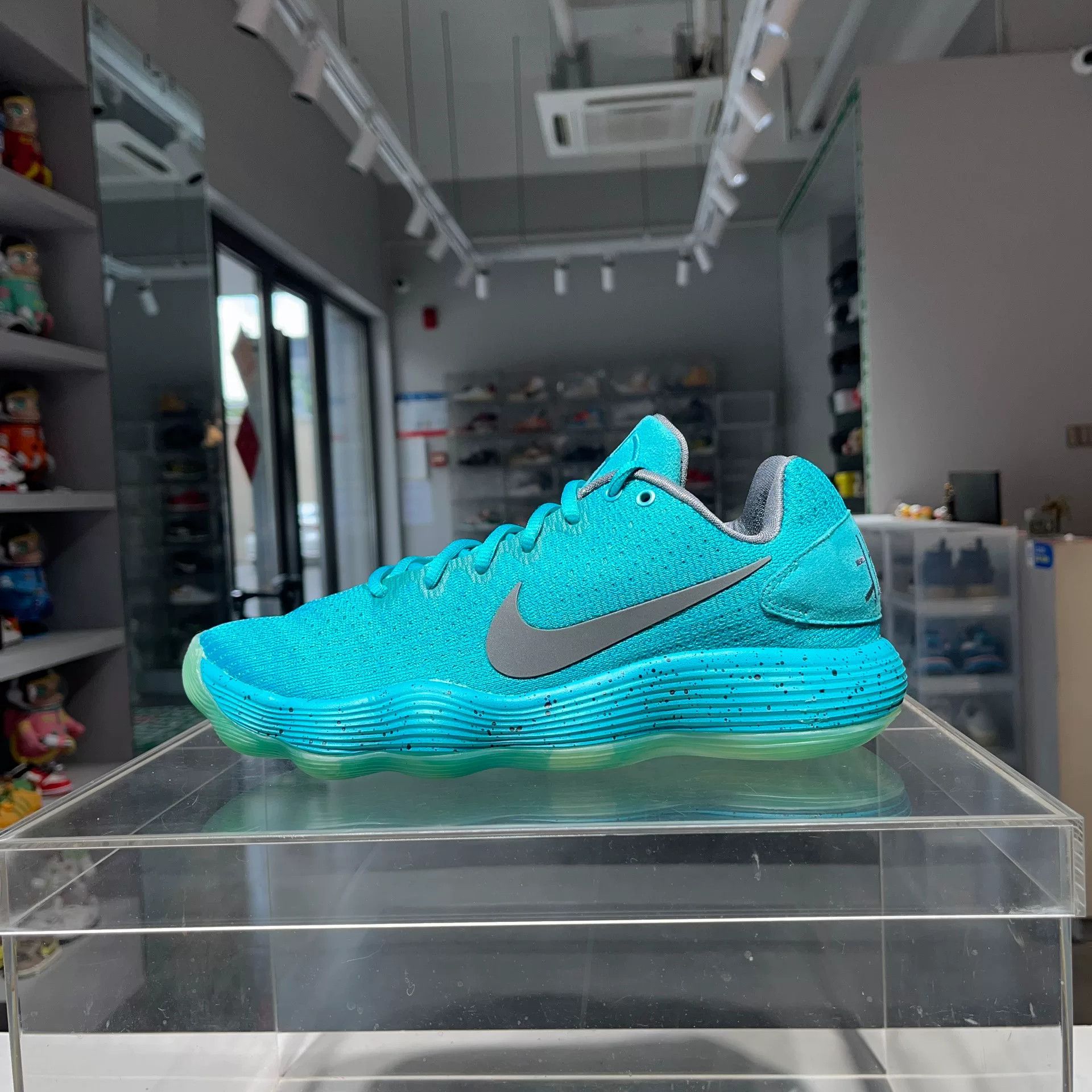Nike Nike Lowtop Sneakers 9 Men Size US 9 / EU 42 - 1 Thumbnail