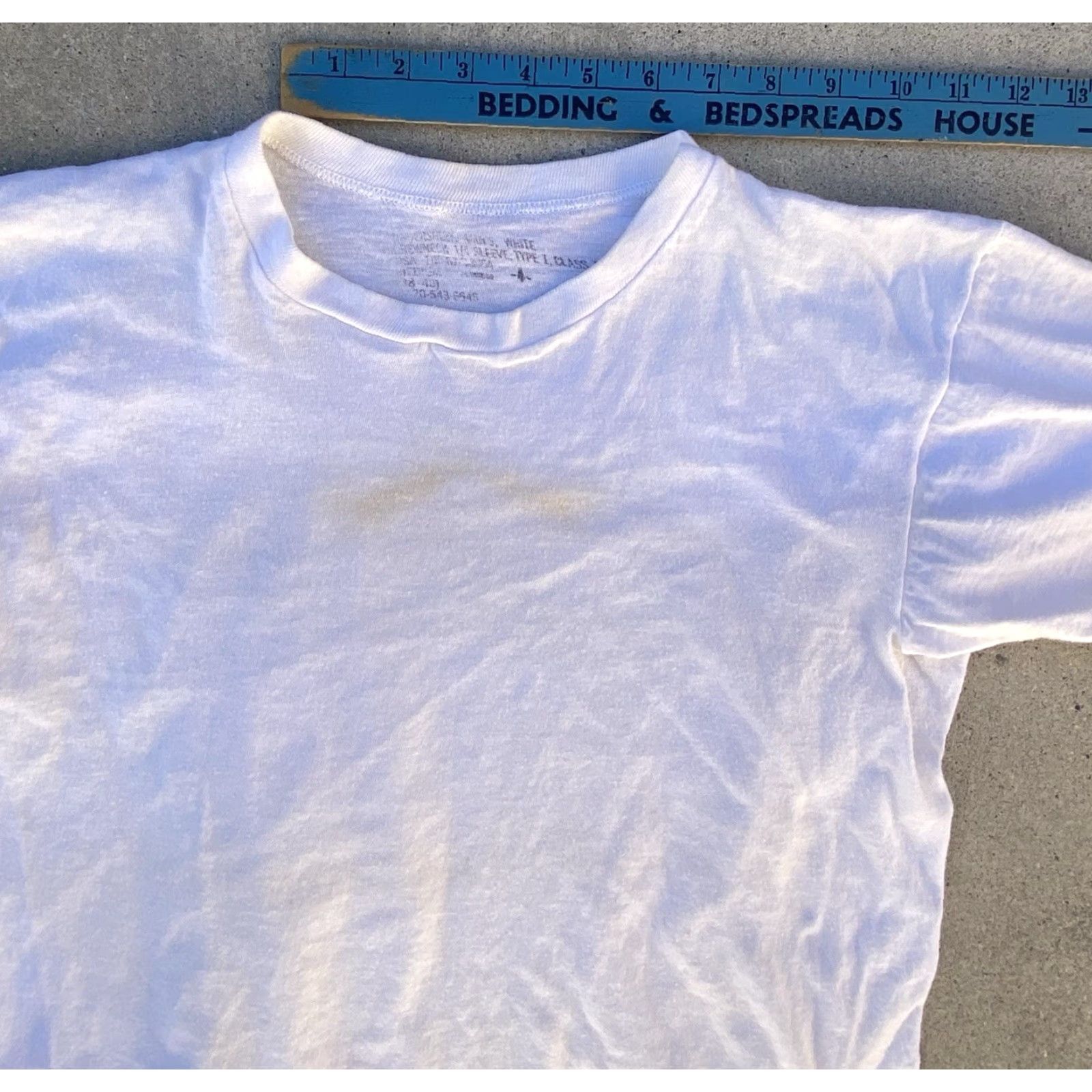 Vintage VINTAGE US Military Issue T-Shirt White Short Sleeve Crew Neck Size 4 Regular Patina Laundry ID ENSLEY D. W. Vintage 4 Mens Size US S / EU 44-46 / 1 - 7 Thumbnail