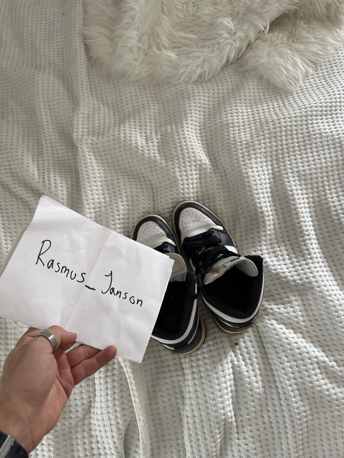 Jordan Brand × Nike Jordan 1 Black White 2014 Size US 9.5 / EU 42-43 - 2 Thumbnail