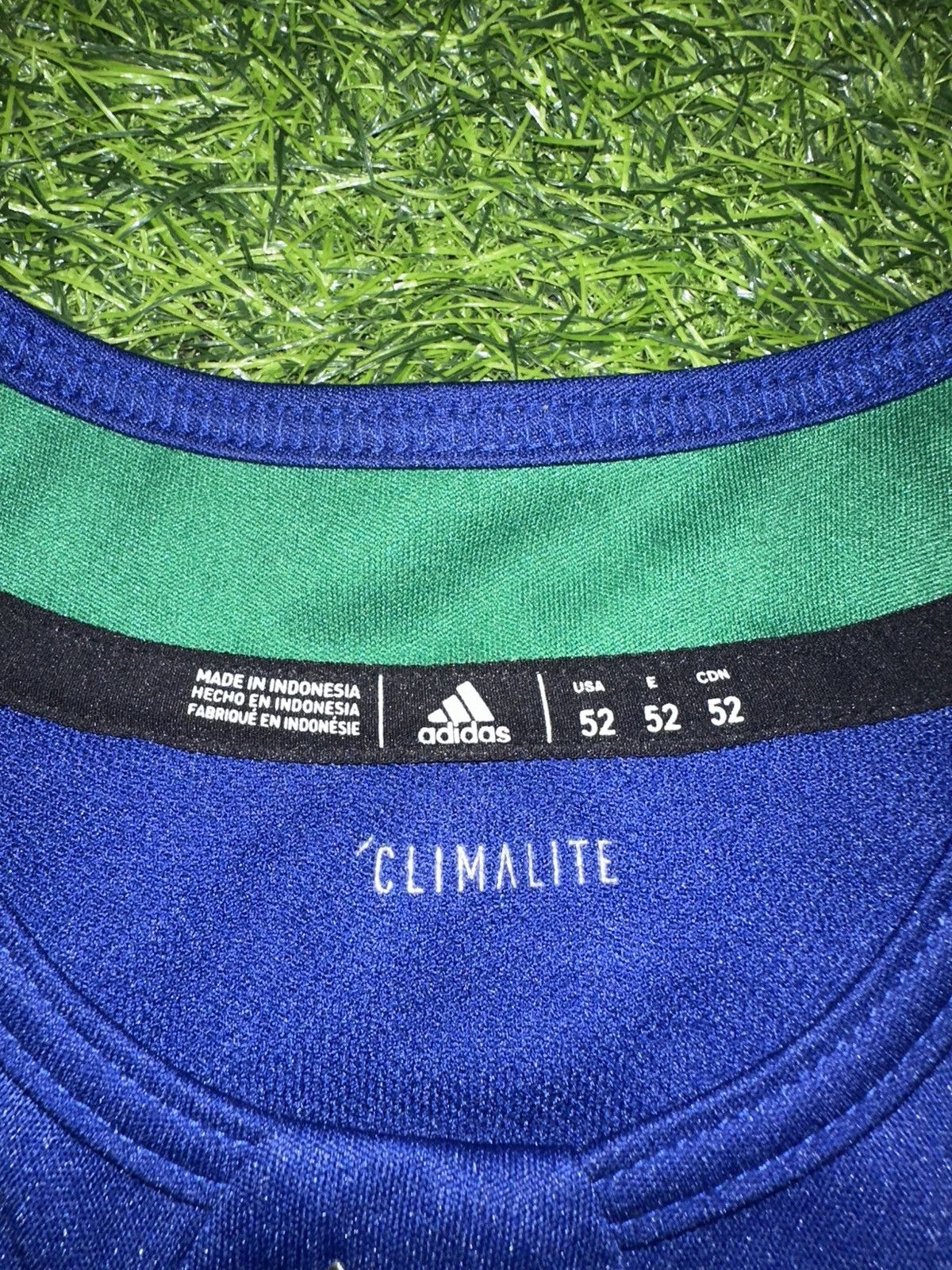 NHL NHL Vancouver Canucks Adidas Jersey Size 52 Size US L / EU 52-54 / 3 - 5 Thumbnail
