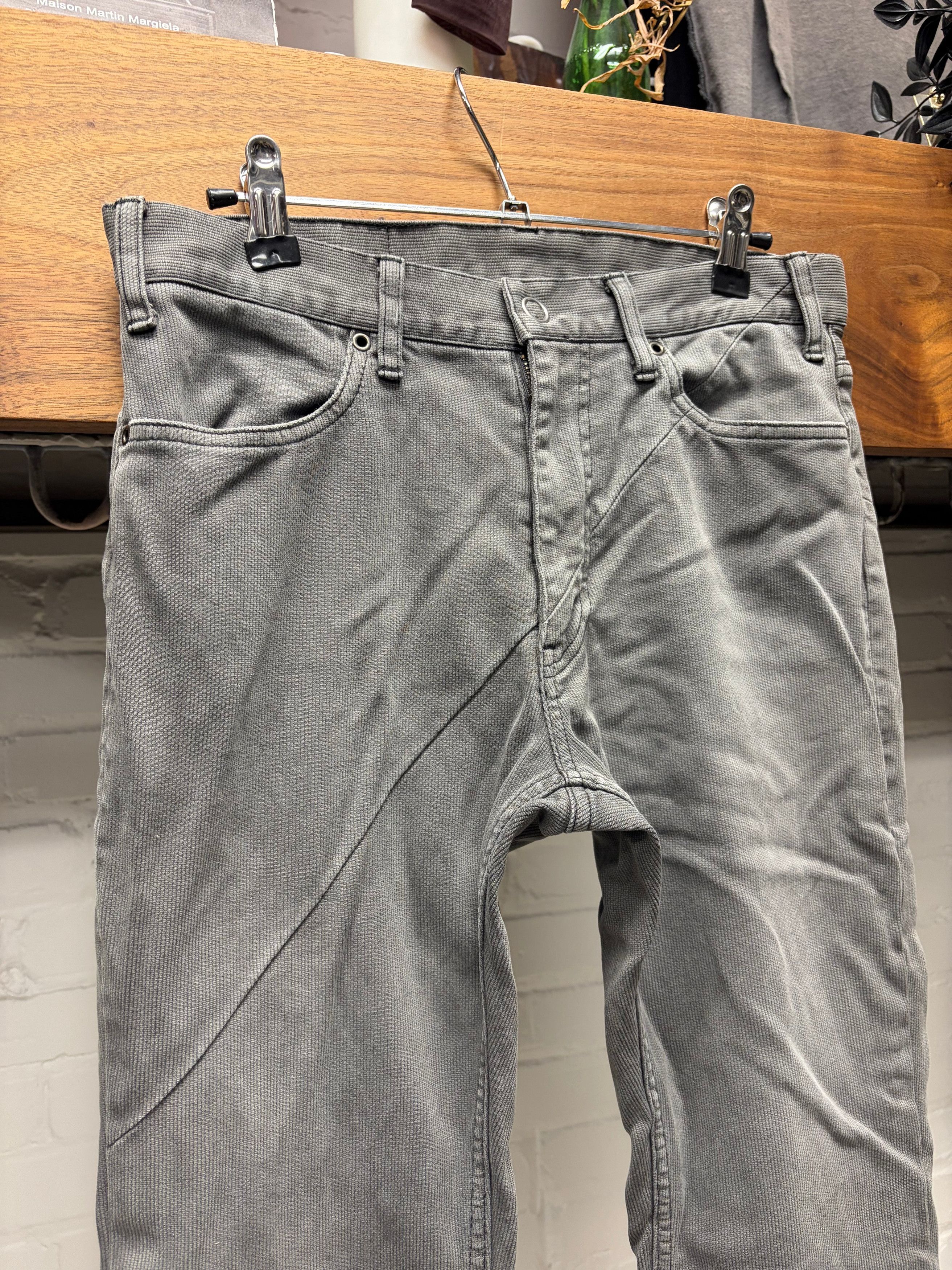 Undercover AW2010 Undercover ‘Reverse Running’ Darted Grey Skinny Jeans Size US 30 / EU 46 - 2 Thumbnail