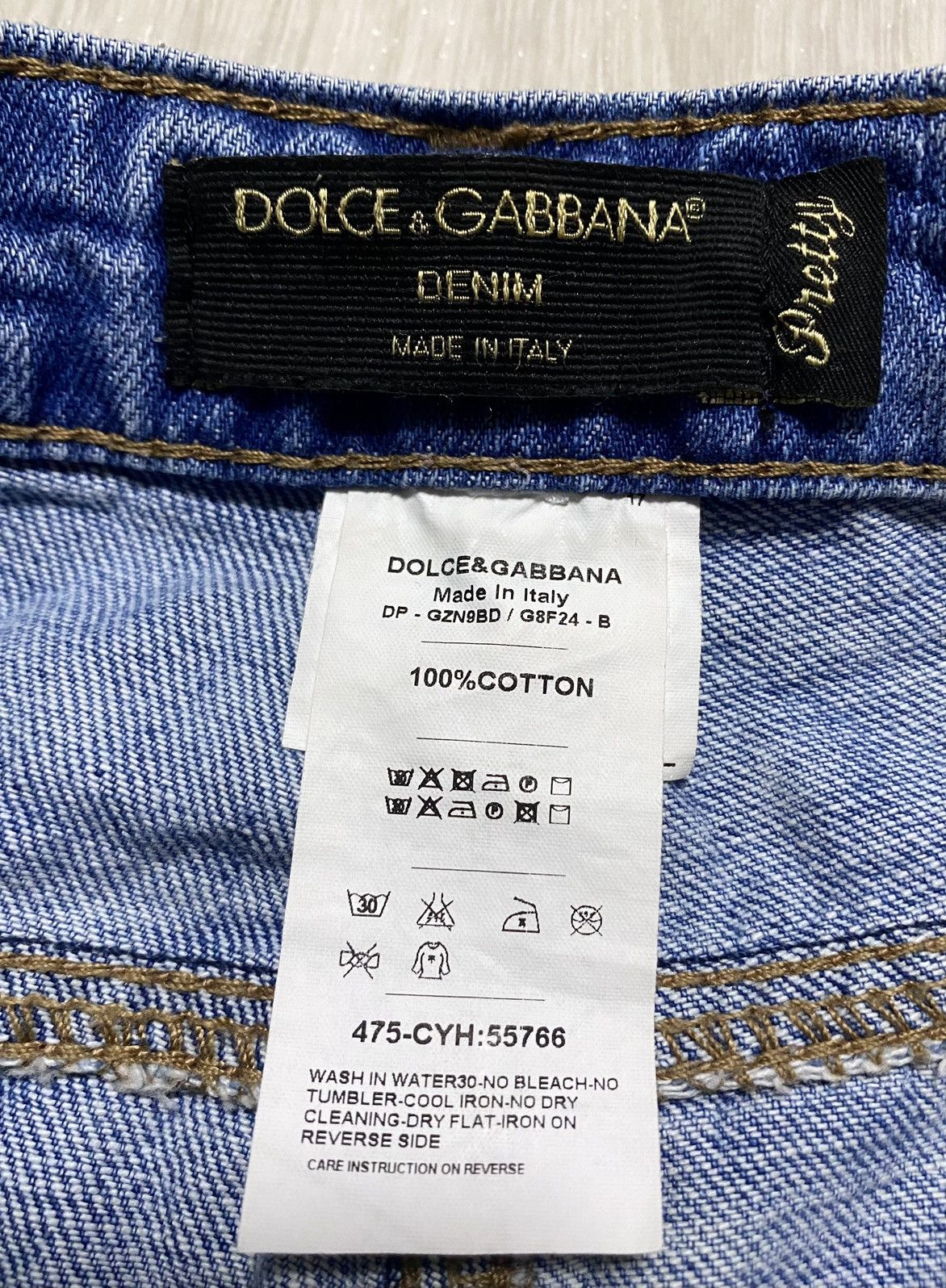 Dolce & Gabbana Women’s D&G Washed Blue Torn Fringed Distressed Denim Shorts Size 26" / US 2 / IT 38 - 8 Thumbnail