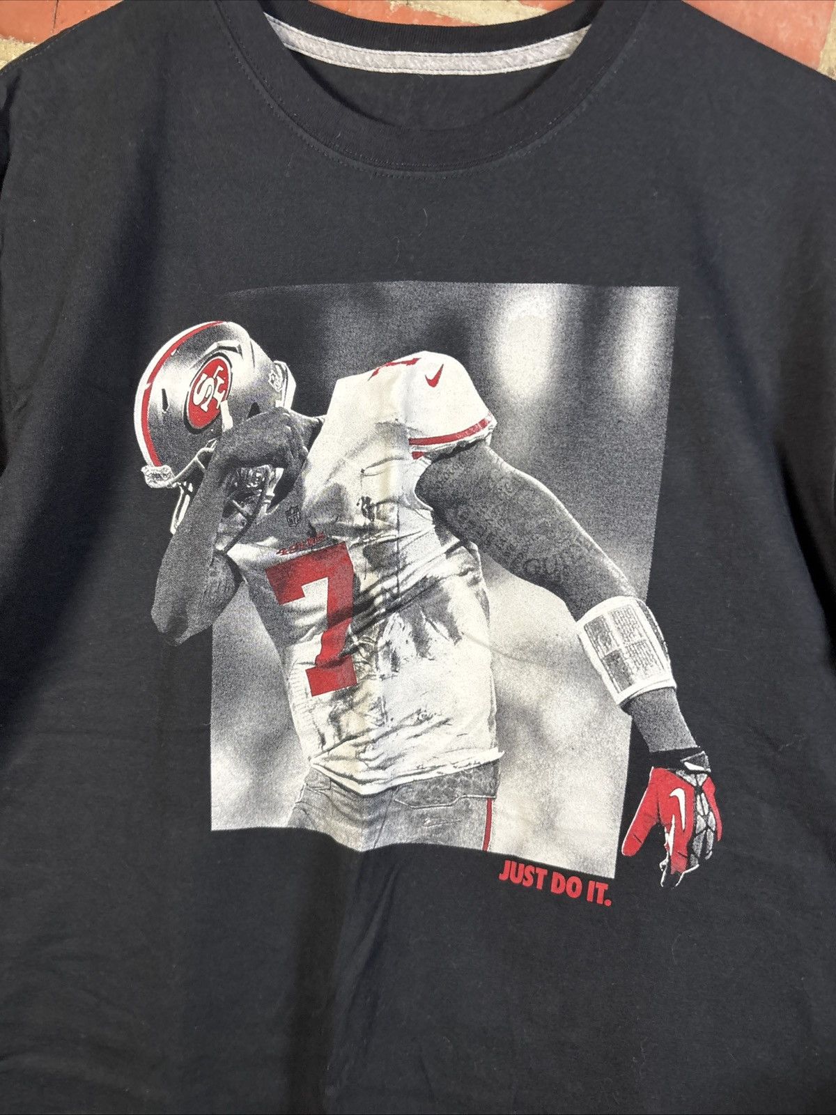 Nike Nike Colin Kaepernick San Francisco 49ers Just Do It Sz L Size US L / EU 52-54 / 3 - 2 Thumbnail