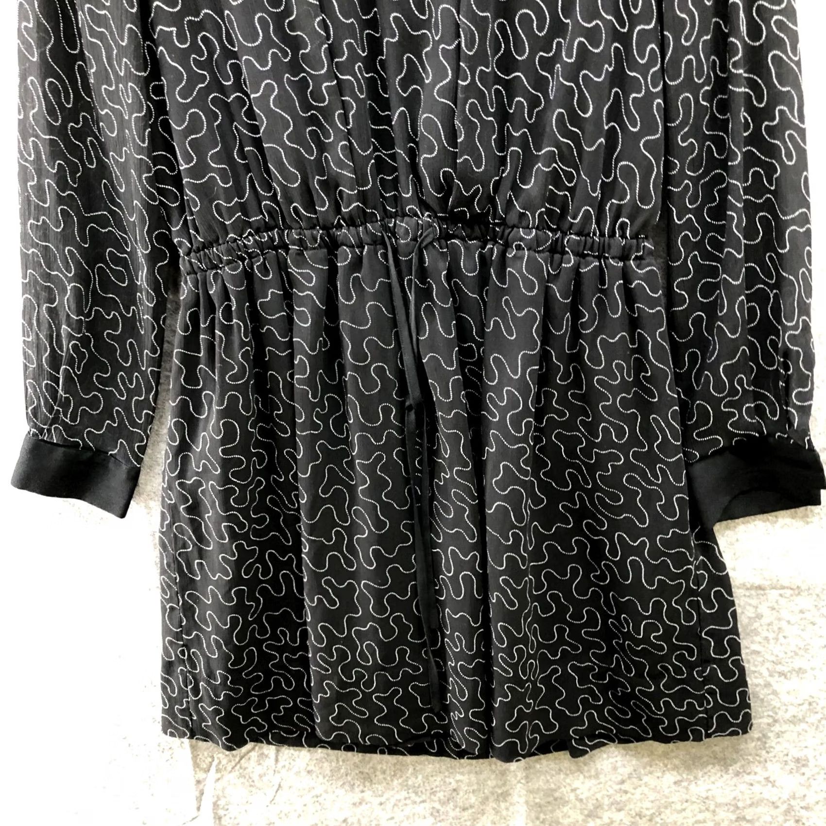 Club Monaco Club Monaco Dress Long Sleeve Black Printed A Line Split Neck Size 6 Womens Size M / US 6-8 / IT 42-44 - 4 Thumbnail
