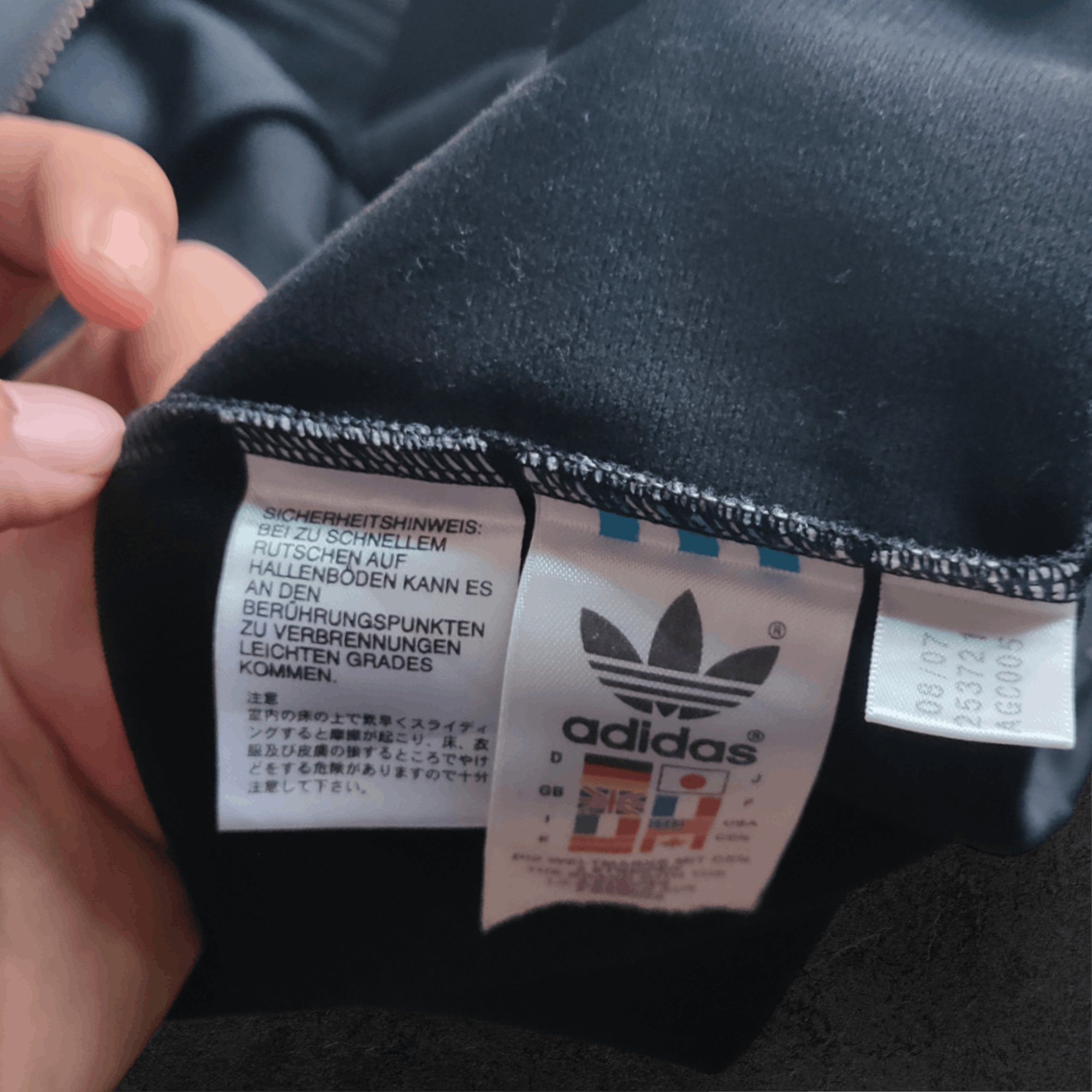 Adidas Vtg Adidas Day of the dead Size US M / EU 48-50 / 2 - 7 Thumbnail