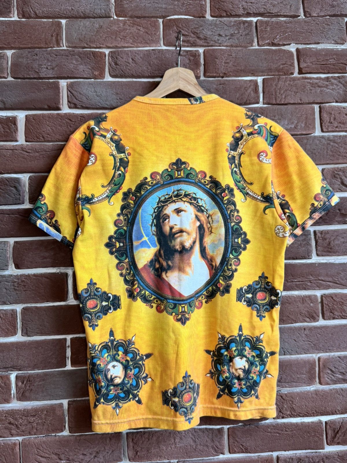 Vintage Vintage Y2K l Jesus Christ Cross All over print Tee art hype Size US M / EU 48-50 / 2 - 2 Thumbnail
