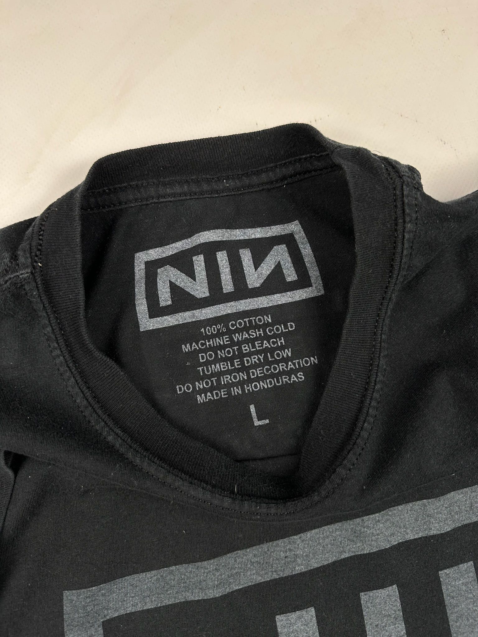 Band Tees Nine Inch Nails TShirt NIN Streetwear Size US L / EU 52-54 / 3 - 5 Thumbnail