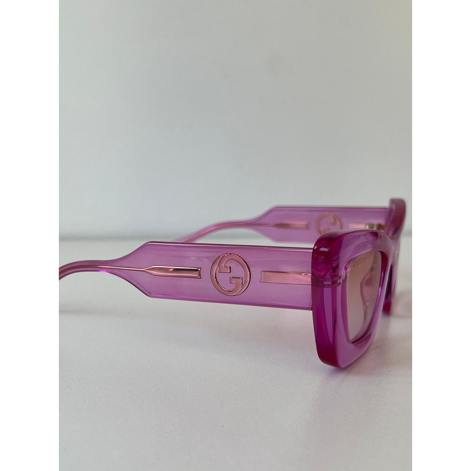 Gucci NEW Gucci GG1552S Cat Eye Pink Sunglasses $545 Size ONE SIZE - 6 Thumbnail