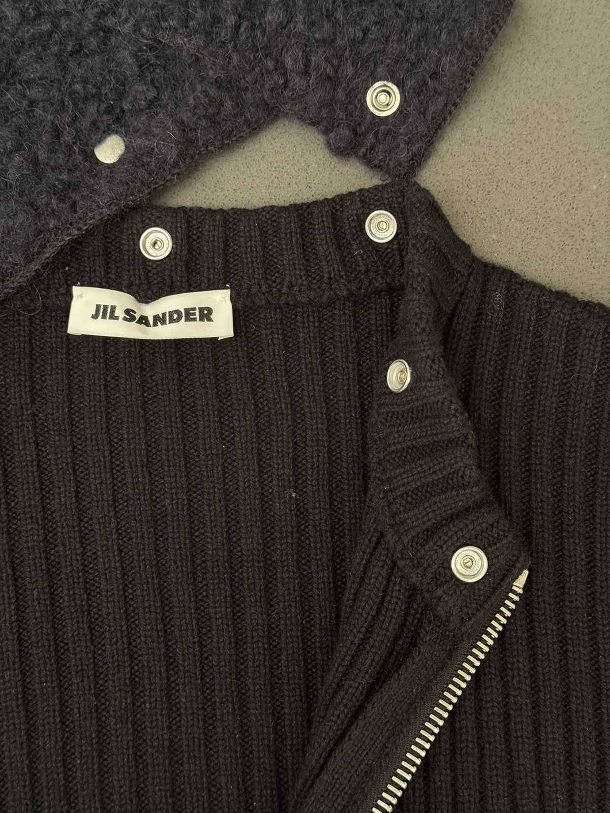 Jil Sander JIL SANDER cardigan with detachable collar in eggshell Size US L / EU 52-54 / 3 - 10 Thumbnail